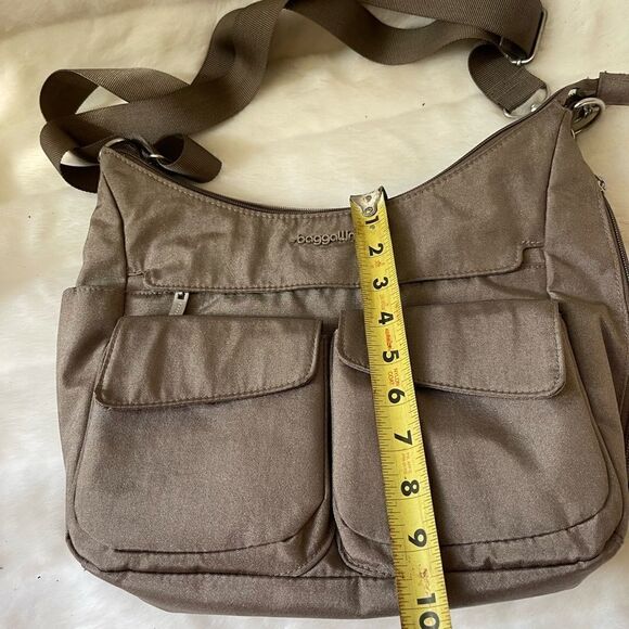 Baggallini Light brown nylon detachable crossbody bag with silver tone hardwares - Picture 7 of 13
